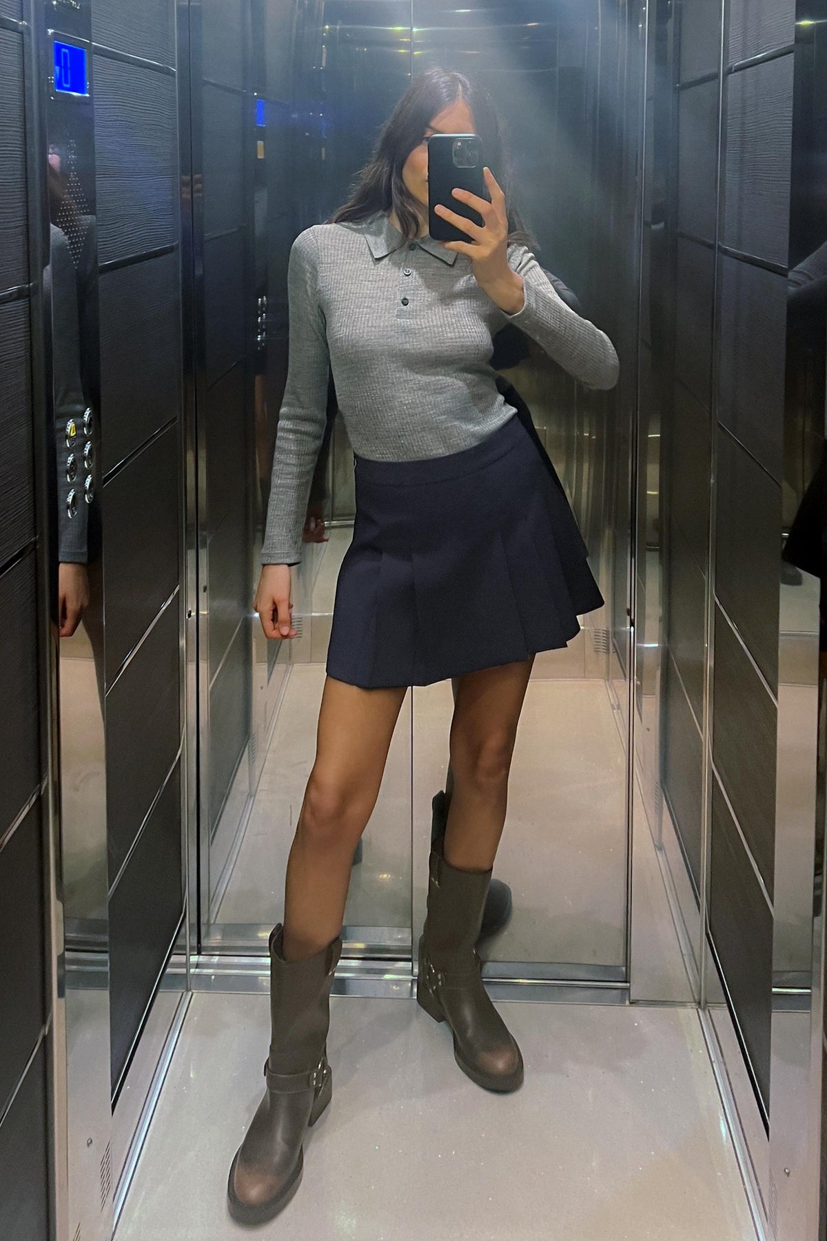Zara Navy skort