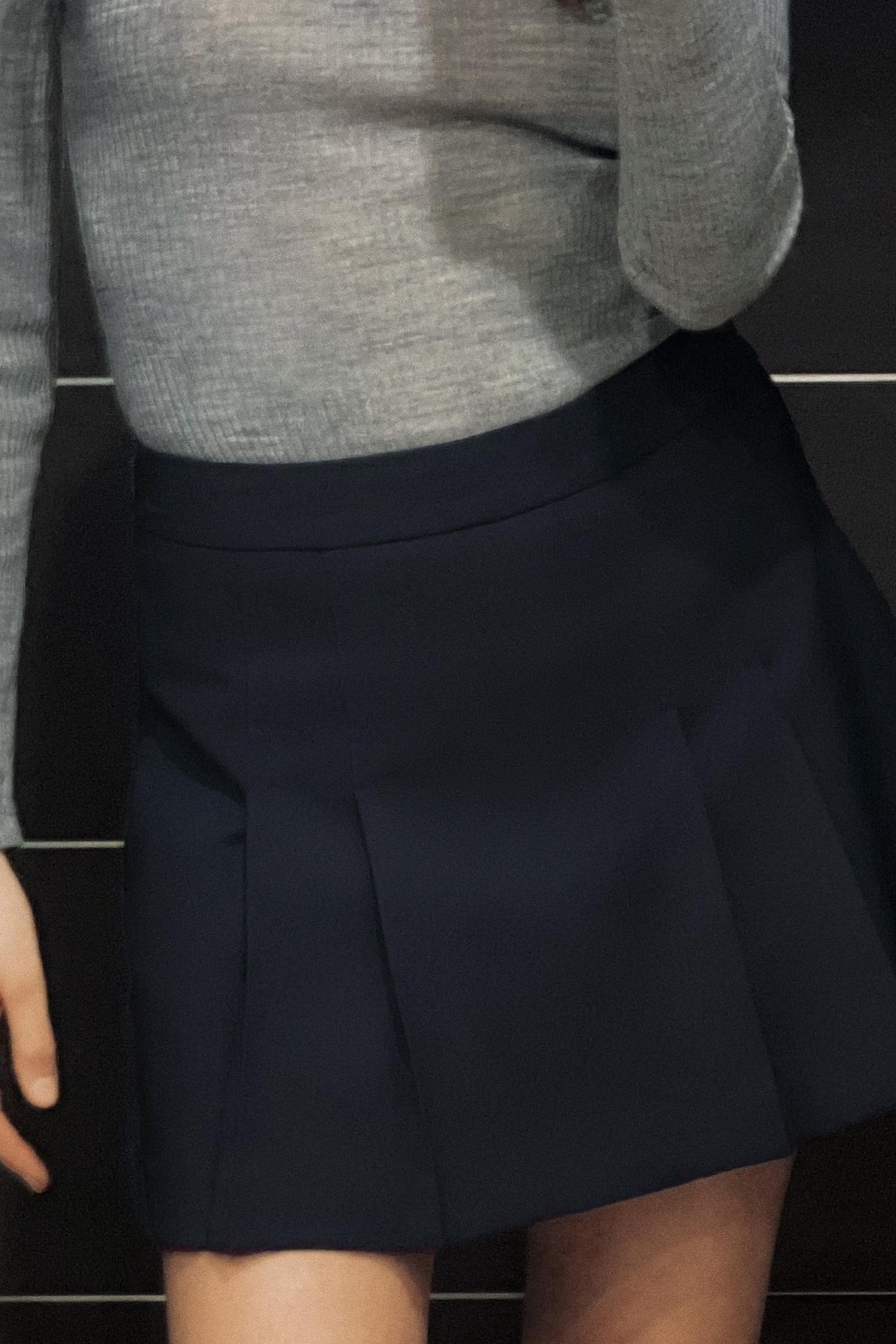 Zara Navy skort